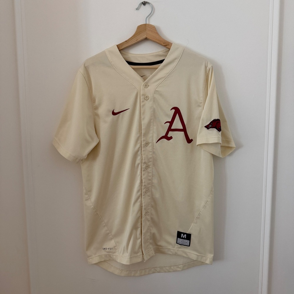 Nike Arkansas Razorbacks Baseball Jersey Mens M Cream Replica Full Button DriFit